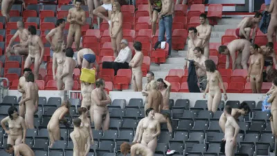 Секс на стадионе