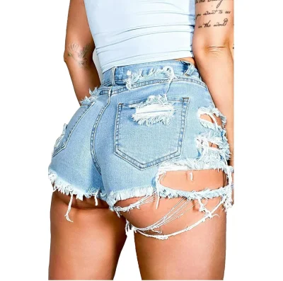 Дырявые шорты