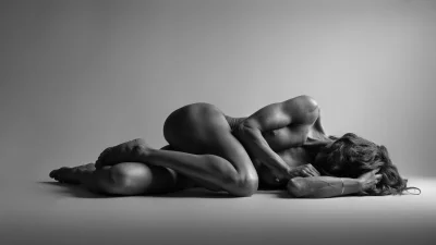 Ню мужчина и женщина