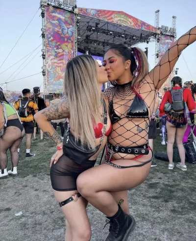 Разврат на музыкальных фестивалях