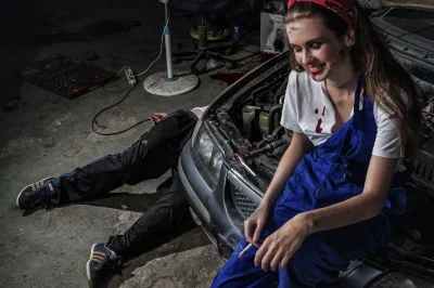 Меган фокс автомеханик