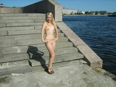 Шикарная блондинка