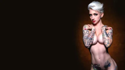 Татуированные девушки