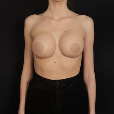 Идеальная женская грудь