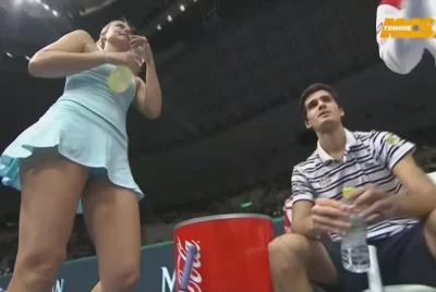 Марина кравец засветила трусы