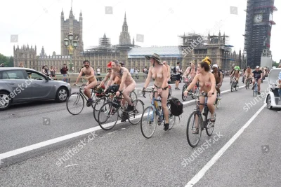 Велопробег в лондоне голышом