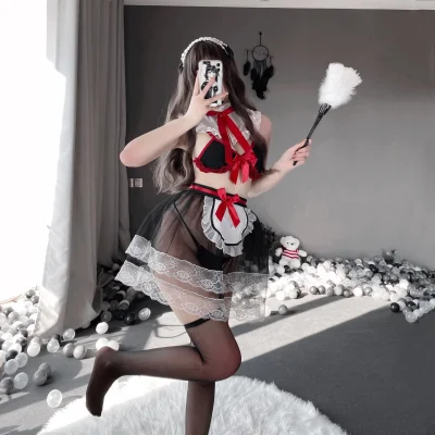Эротический ролевой костюм горничная