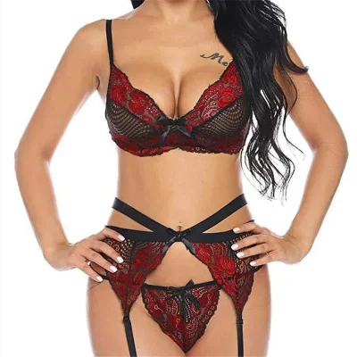 Комплект кружевного сексуального нижнего белья