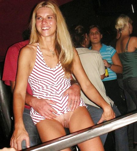 Flashing porn