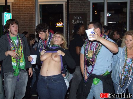 Showing Tits in Public