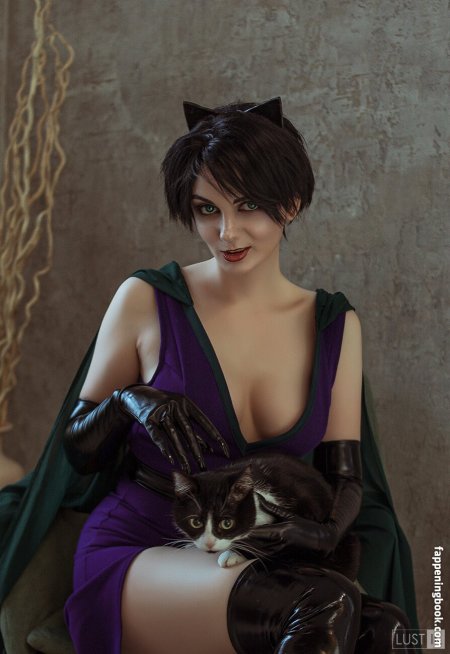Agflower catwoman