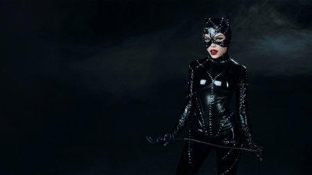 Catwoman dc kalinka fox