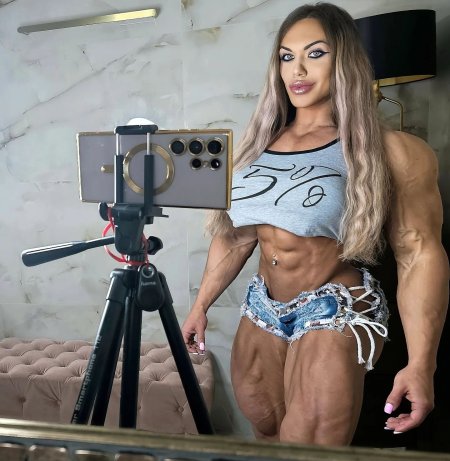 Bodybuilder Natalia Kuznetsova