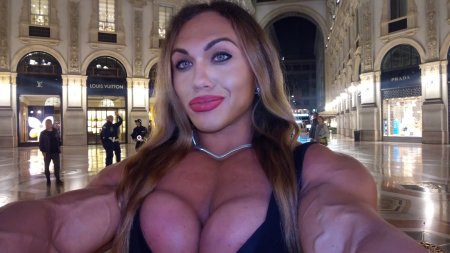 Women bodybuilding