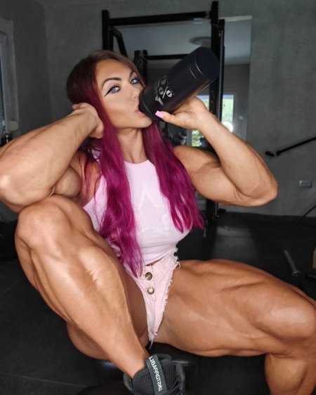Bodybuilder Valentina Mishina