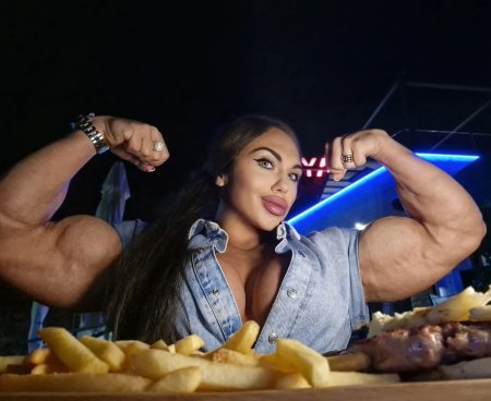 Natalya Kuznetsova bodybuilding