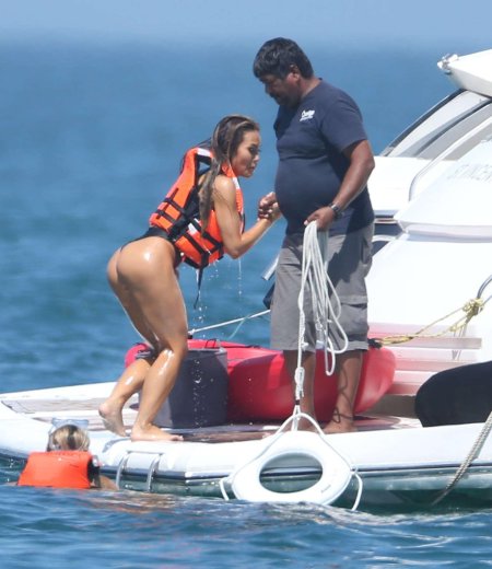 Daphne joy plum