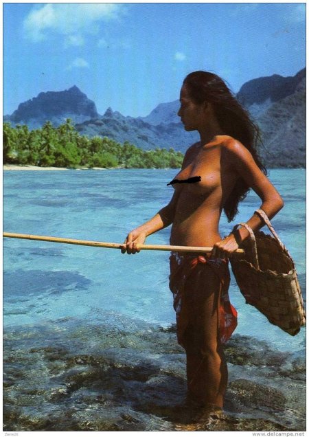 Polynesian girls