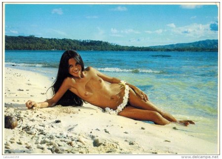 Naked women of Tonga