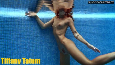 Masturbation in the pool underwater
