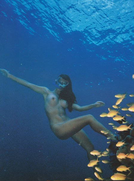 Beautiful naked women underwater