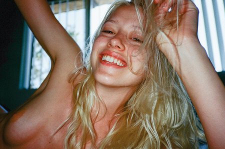 Photo shoot blonde