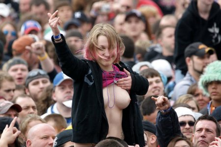 Naked Festival