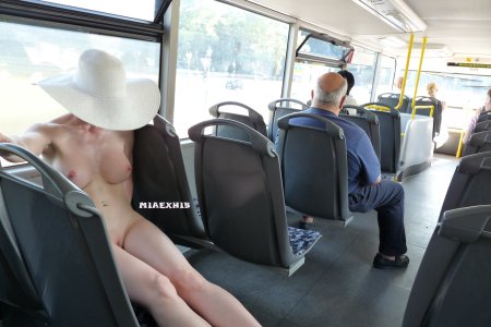 On the bus porn