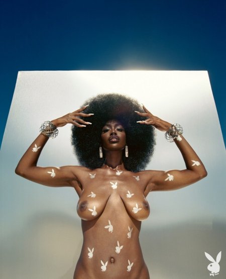 Naked erotica