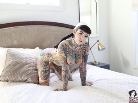 Sexy girls with tattoos