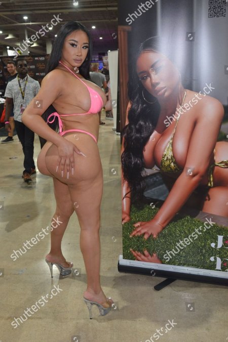 Rina @therealcallherrina
