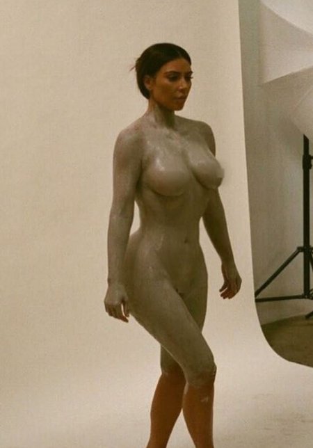 Kim kardashian naked tits