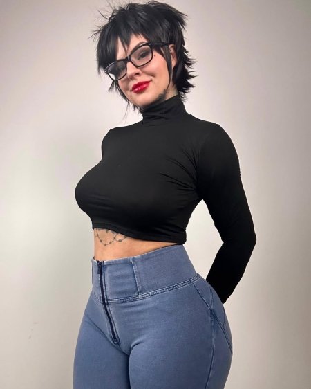 Julia bayonetta