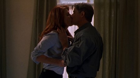 Angie everhart