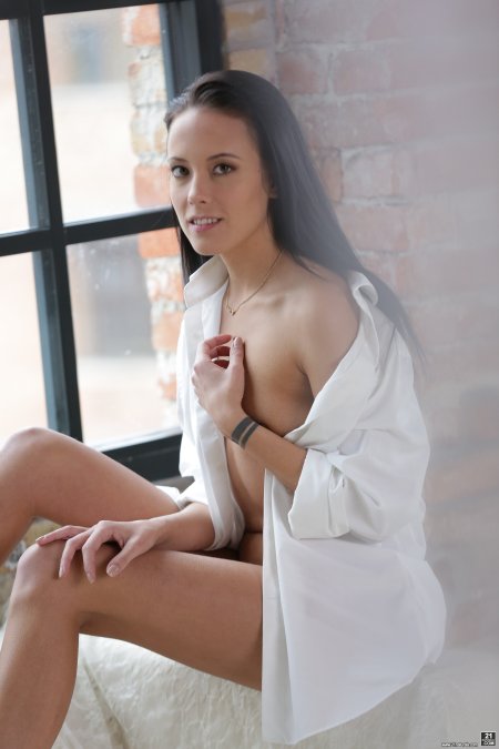 Beautiful brunettes naturals
