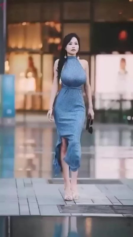 Curvy girl