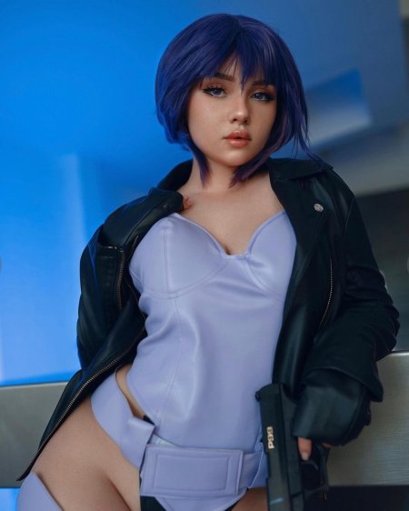 Alice Inferno Cosplayer