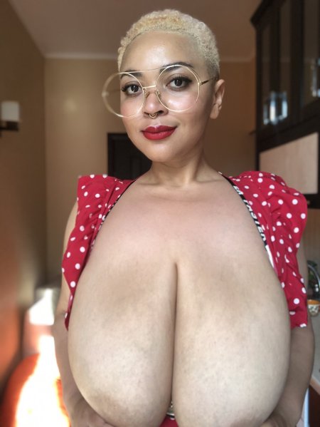 Olka lukina titsintops tits