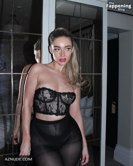 Sexy beauties