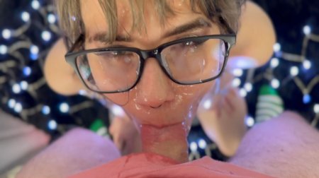 Cumshot on glasses