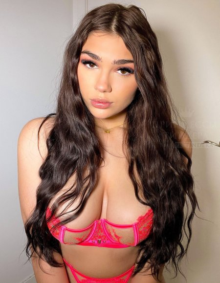 Valentina garzon onlyfans