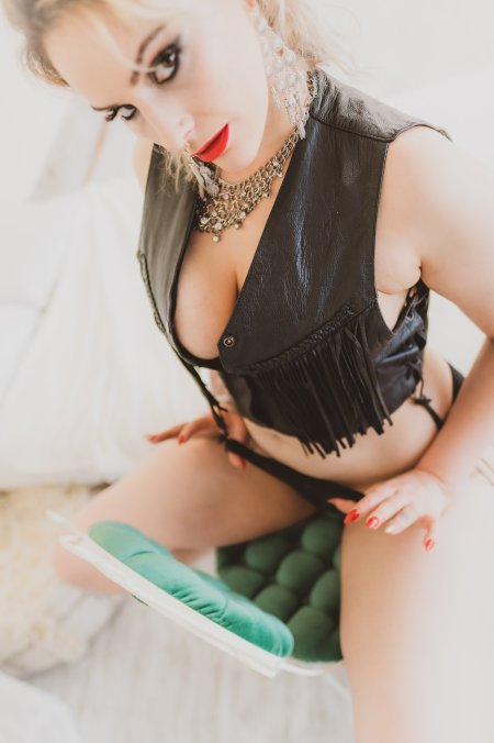 Mistress tess