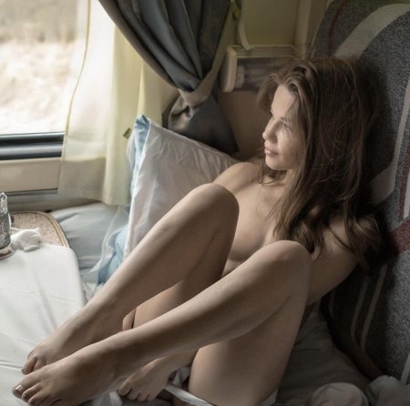 Erotica in the compartment