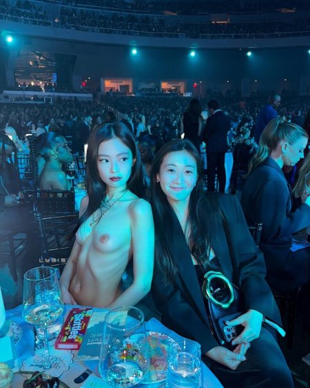 Jennie Boobs Nude