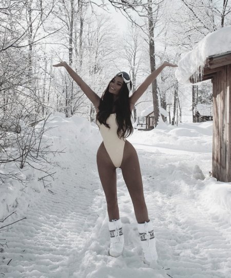 Adele Grisoni in winter