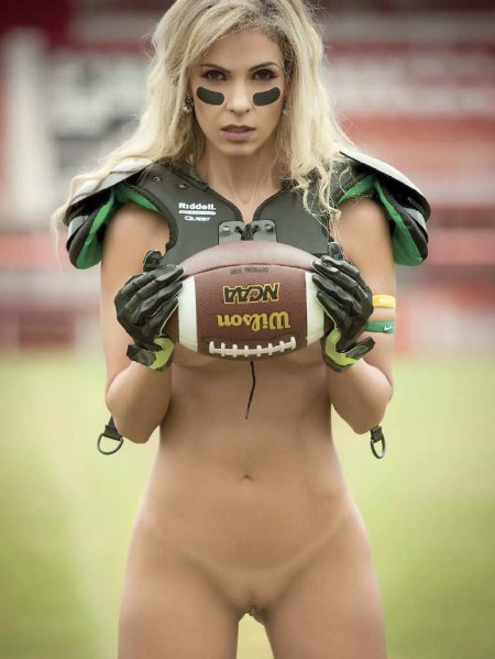 Girls American football nude