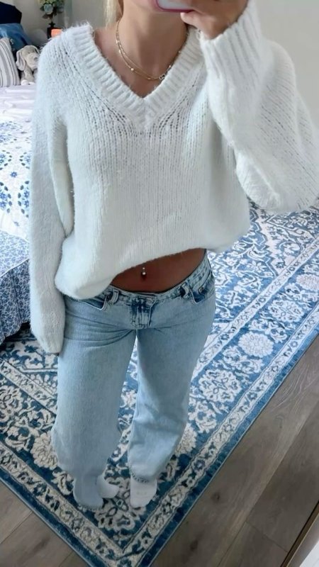 Loose knitted sweaters