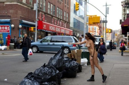 Naked women on the streets of New York