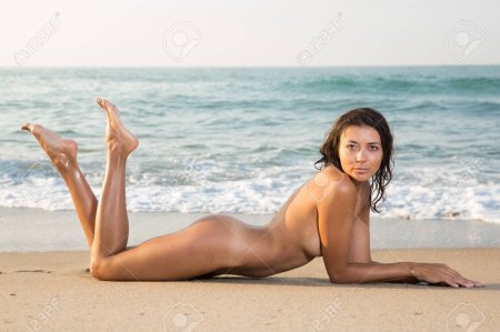 Beautiful Naked Girls On Sea
