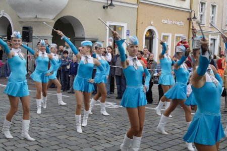 Majorettes and drummers